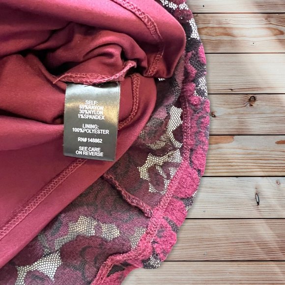 Torrid Lace Top Size 1 - Picture 6 of 7